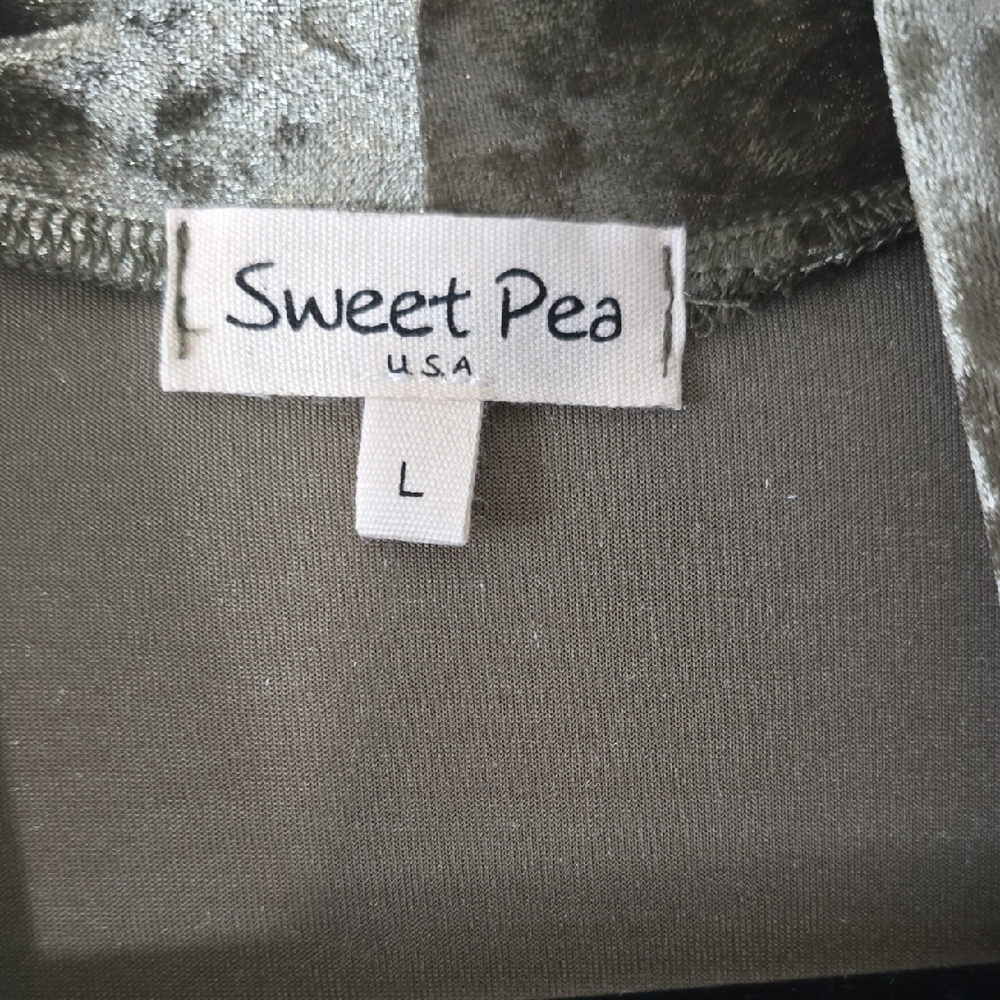 Sweet Pea Crushed Velvet Jacket - Picture 2 of 8